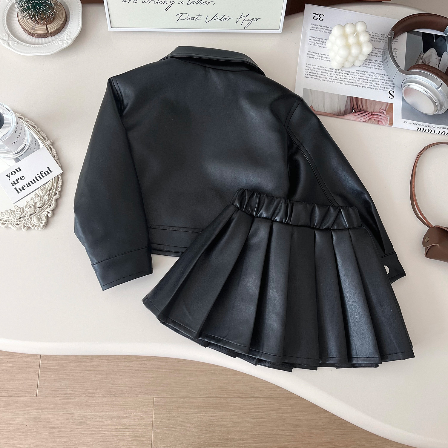 2025 New Korean Style Girls' Autumn Outfit Trendy Kids Temperament Chic Leather Jacket & Pleated Skirt Set Classic Black Pink