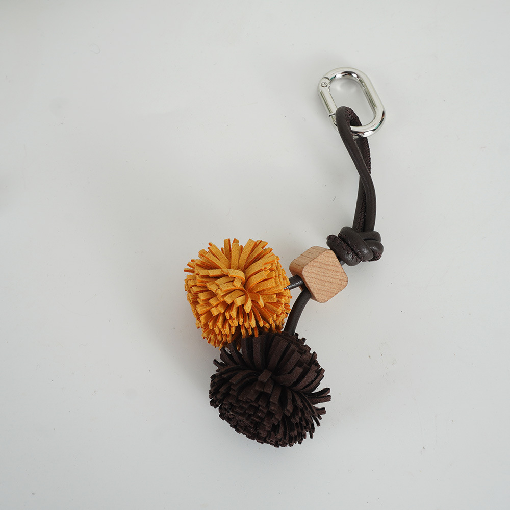 Shoe Accessories High-End Mini Leather Handmade Woven Tassel Ball Keychain Bag Pendant
