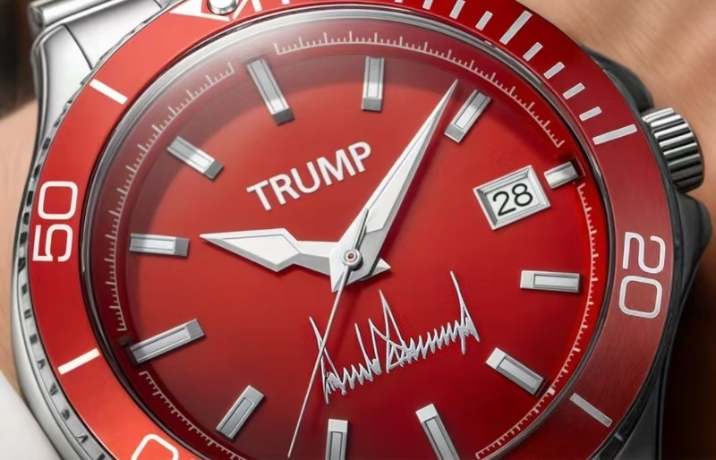 Red Trunnp Watch Victory Beauty FIGHT 2024 MAGA Never Surrender Mens Womens Wrist Watches With Gift Box