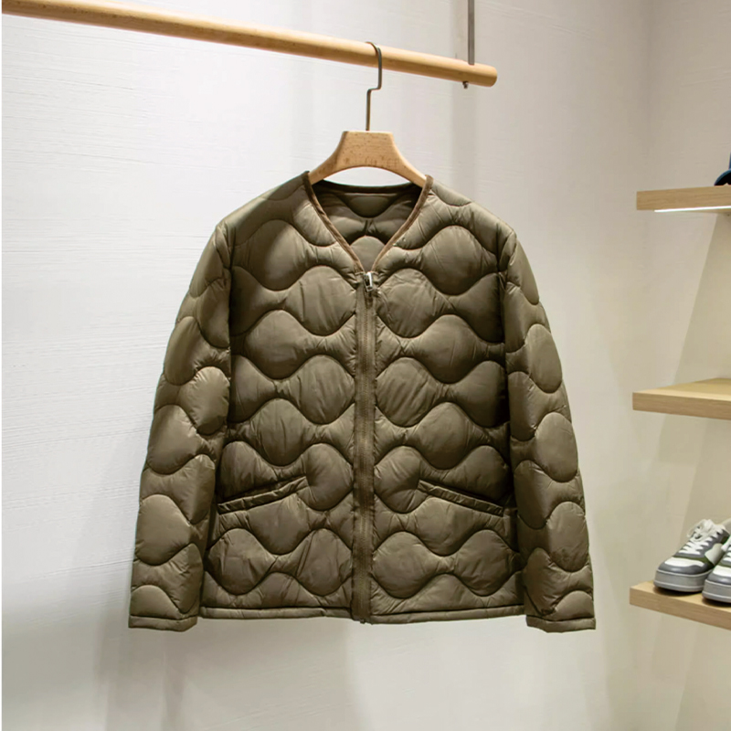 High Fluffy Wave Quilted Thread V-neck Men's Lightweight Down Jacket Coat Quality Single Item