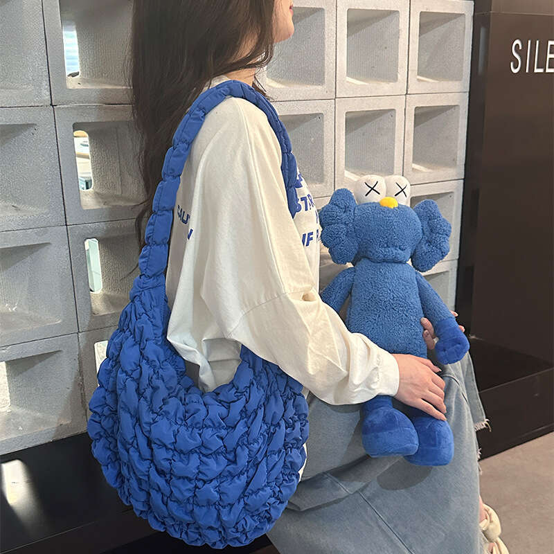 Niche Pleated Women Large Capacity Office Style Single Shoulder Soft Bag Commuting 2025