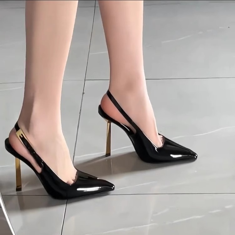 Designer High Heels for Women 2025 Summer New Hollow Black Pointed Toe Elegant Small Gold Heel Patent Leather Closed Toe Stiletto Sandals fd
