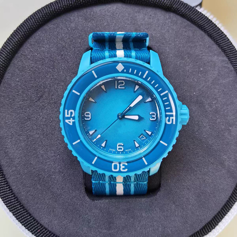Men's watch Brand new luxury Blue watch Fashion casual nylon men's quartz watch multi-functional watch