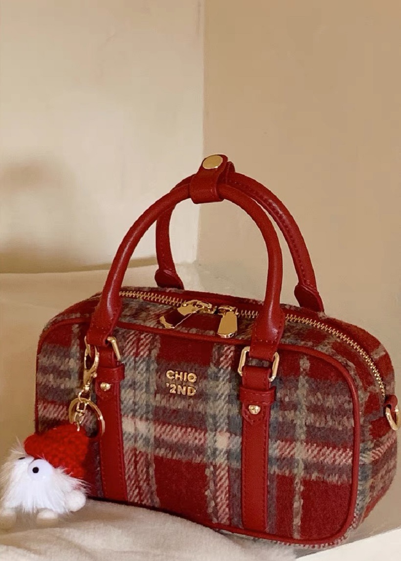 Free delivery designer bags Boston bag Pillow bag women new versatile handbag single shoulder crossbody bag Thin Canvas