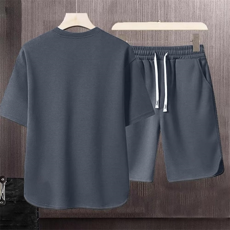 2 PcsSet Men T-shirt Shorts Set Round Neck Short Sleeves Drawstring Elastic Waist Ice Silk Men Sport Top Shorts Set Sportswear 250823