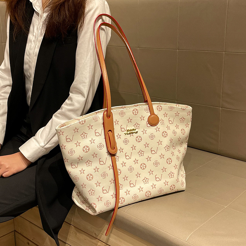 hot free shipping designer soft luxury bag shoulder bag for woman fashion outdoor classic vintage large capacity handbag