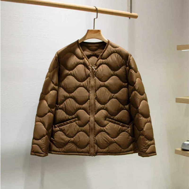 High Fluffy Wave Quilted Thread V-neck Men's Lightweight Down Jacket Coat Quality Single Item
