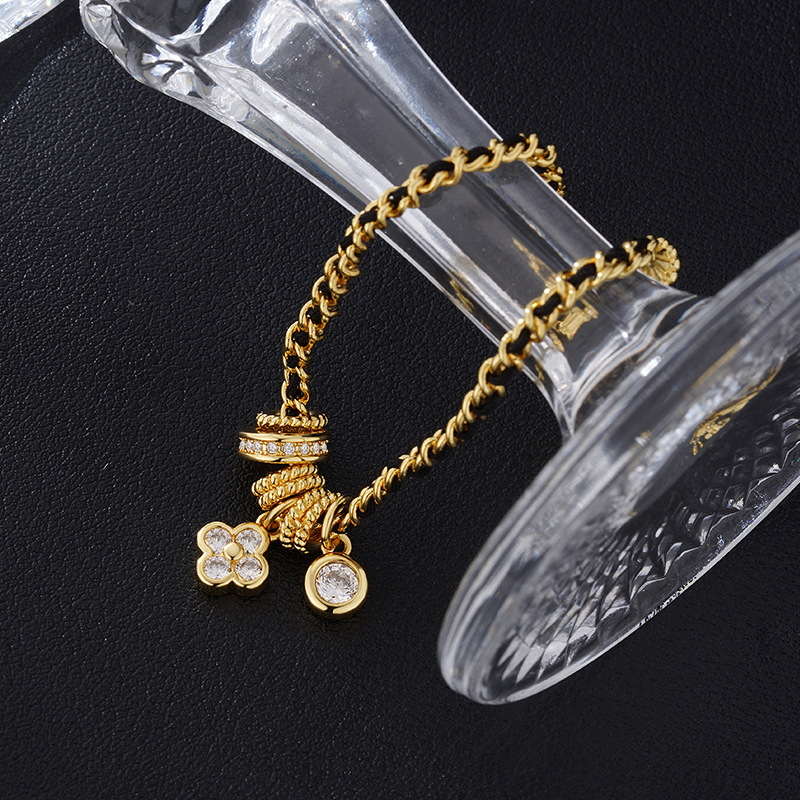 New Style -Inspired Black Gold Four-Leaf Clover Zircon Bracelet Vintage Elegant Weaving Running Ring Jewelry for Women - view 4