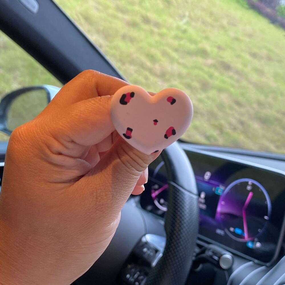 Aromatherapy Car-Mounted Aromatherapycar Perfume New Cartoon Boyfriend Freshener Diffuser Stone Decoration Air Vent Ornament Cute Couple Car Accessori