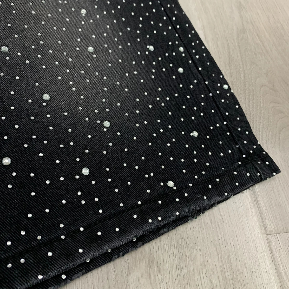 Full Rhinestone Shinning Black Baggy Jeans Shorts for Men Letter Embroidery Brilliant Diamond Loose Denim Knee Length Pants 250825