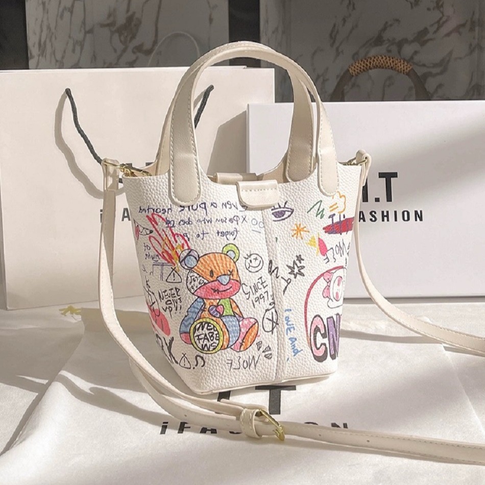Free delivery designer bags Boston bag Pillow bag women new versatile handbag single shoulder crossbody bag Timeless Design white cute