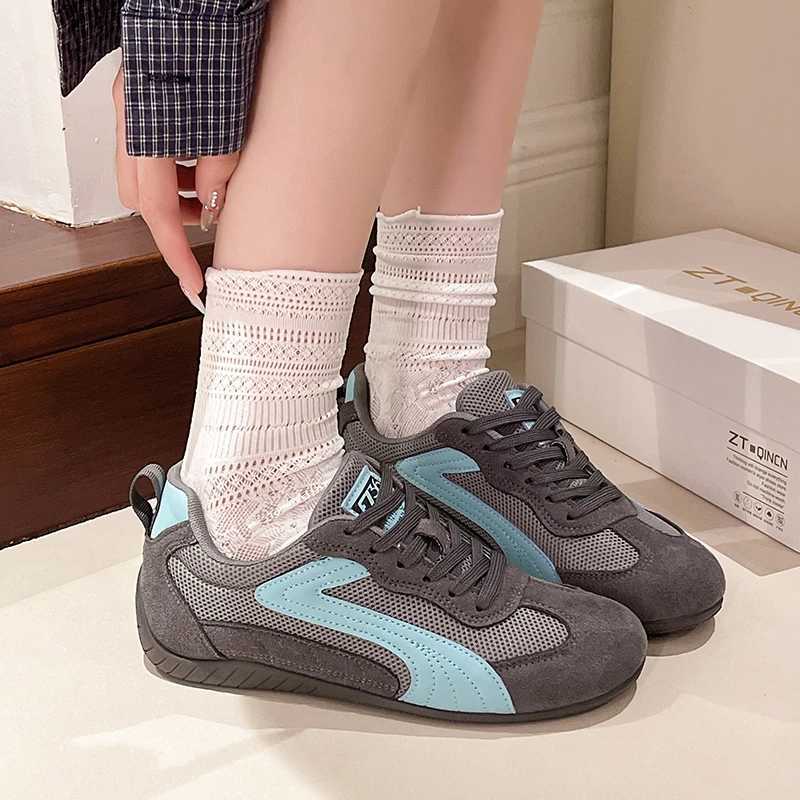 2025 Walking Red Lace-Up Wen Skateboarding Shoes Jogging Casual Womens Sneakers 624 Y250825