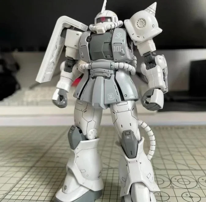 Hg 1144 Mc06c6 R6 Zaku 2 The Base Limited Ver Painting Color Assembly Model Kit Collection Action Robot Plastic Toys 250823