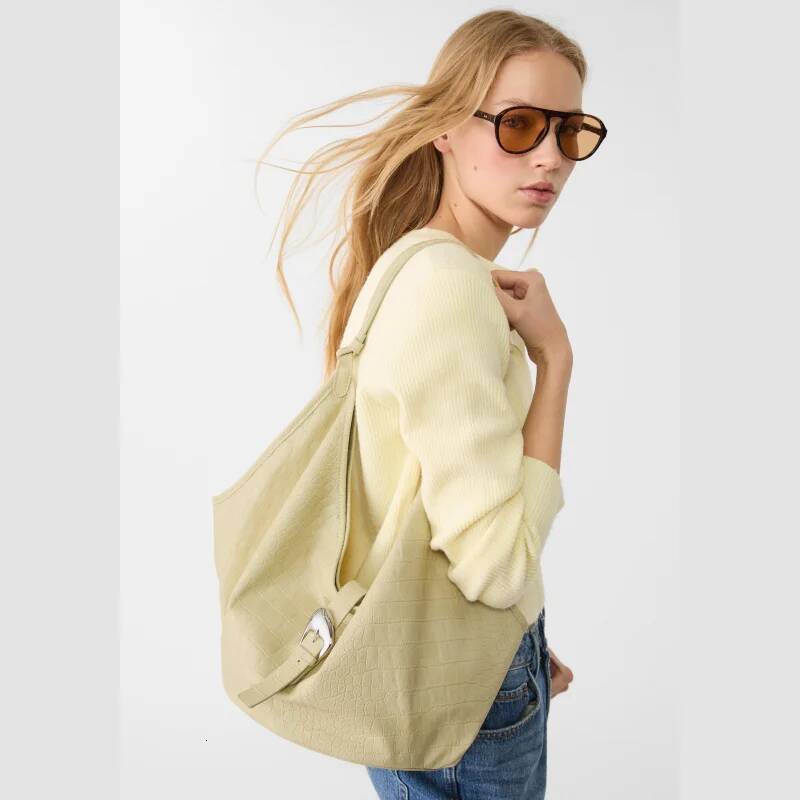 KUBICA BAG New Designer Wing-Shaped Handbag, Spacious Shoulder Tote Bag, Large Capacity Women Travel Lage Bag