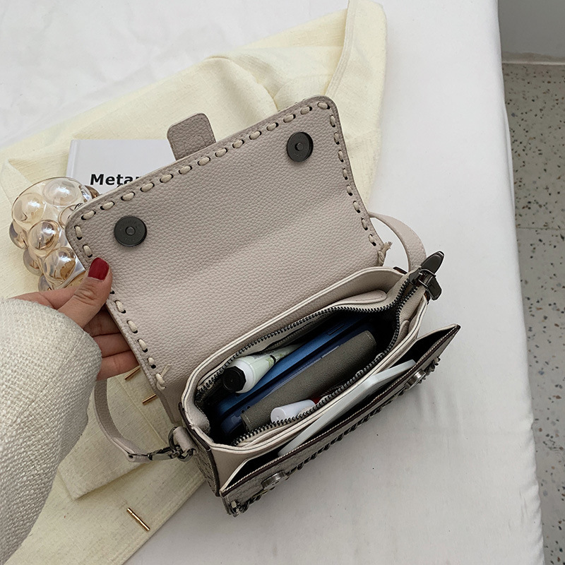 Free Shipping 2025 New Designer Bag Vintage Badge Handbag Small Square Bag Chain Niche Design Shoulder Crossbody Heavy Craft Bag For Women High Qualit