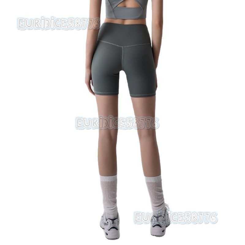 Camley Embarrassment Line Yoga Shorts Women Threequarter Pants Sports Tight Fitness Pants High Waist Hip Lift Summer Cycling H250825 3OBD