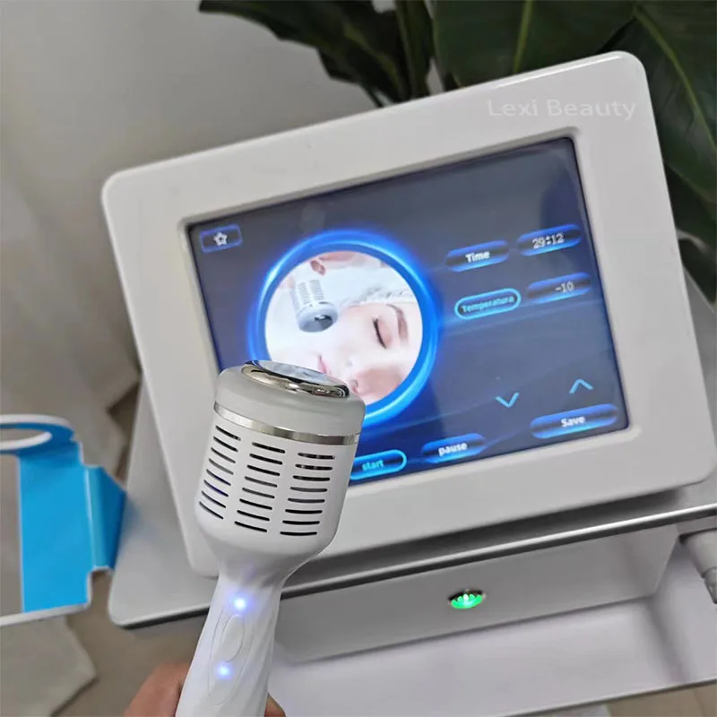 Professional RF microneedle segmented RF, minimally invasive safety belt insulated syringe cooling handle, precise depth control, smooth and impact fr