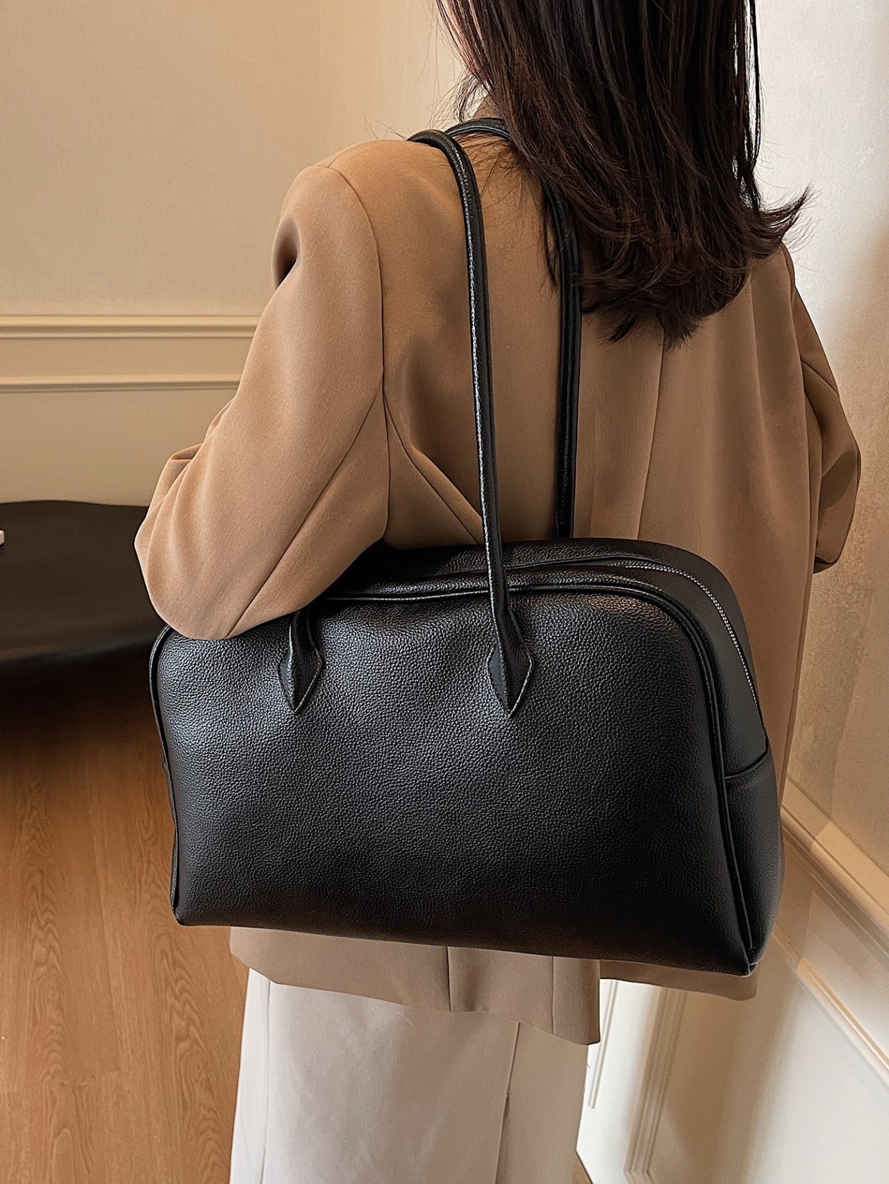 Free shipping luxury bag New hot selling women's laptop handbag - large high-end shoulder bag, suitable for work and leisure