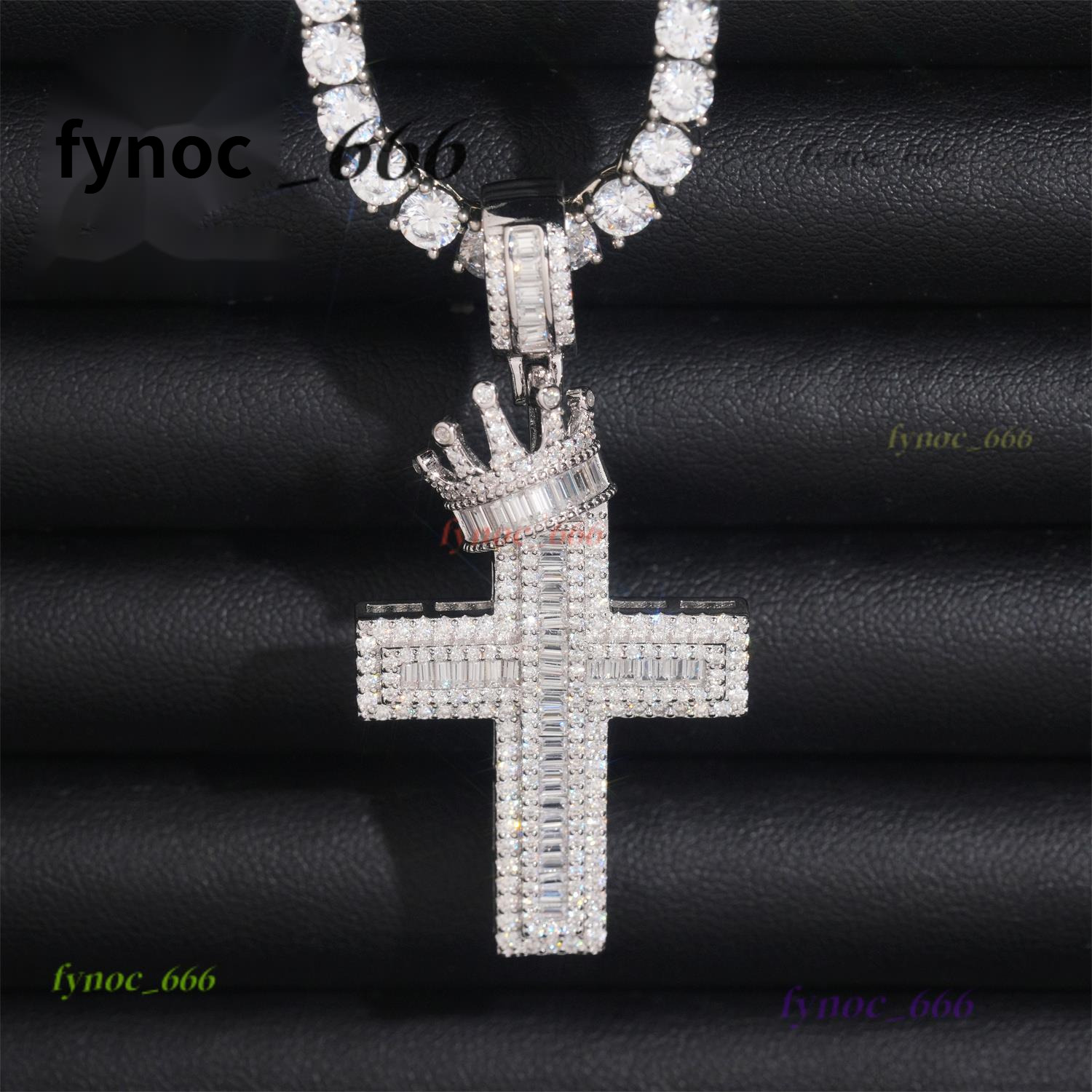 925 Silver Hip Hop Jewelry Iced Out Cross Pendant with Crown VVS Moissanite Diamond Pendant Charm Pass Diamond Tester