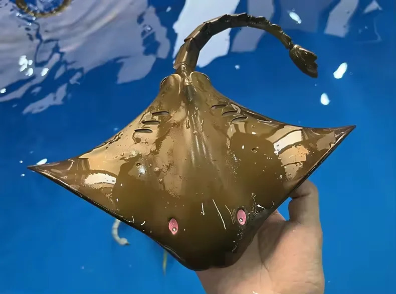 Remote Control Shark Toy Robots RC Animals Manta 2.4G Electric Sharks Children Kids Toys for Boys Swimming Pool Water Boat Ship 250825