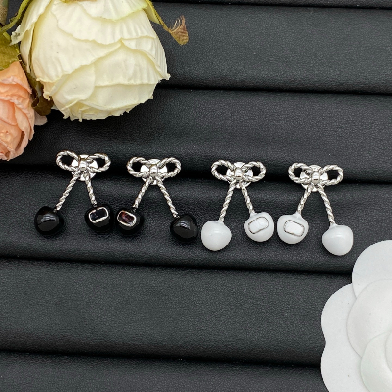 Design Style Earrings Fashionable Gold-plated Version Exquisite and Luxurious Design Style Cherry Series Stud Earrings Wedding Party Style Diamond Earrings