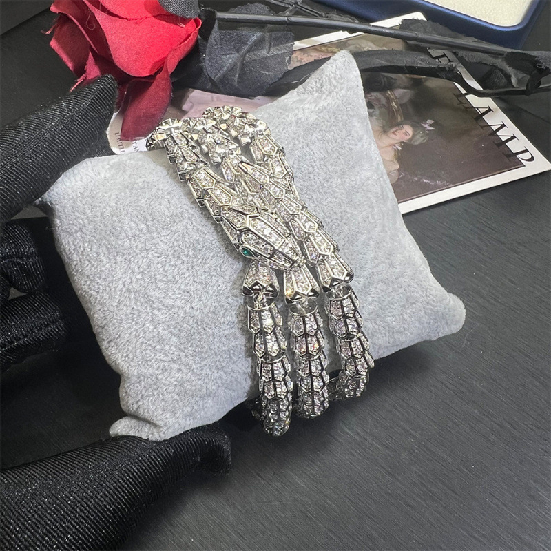 Free shipping designer jewelry Bao Series Three-Layer Snake Fine Jewelry Set INS Hot-Selling High-End Snake Necklace Bracelet Earrings