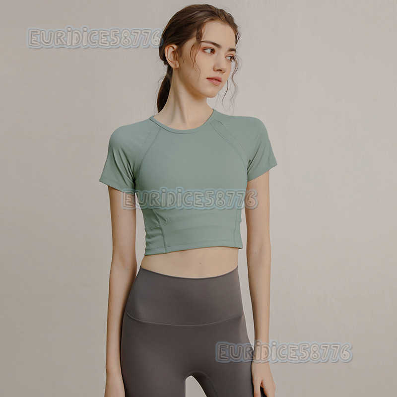 2025 New Womens Sports Short Sleeve Tshirt Quickdry Breathable Fitness Shirt Running Tight Yoga Shirt Summer Fitness Clothing H250825
