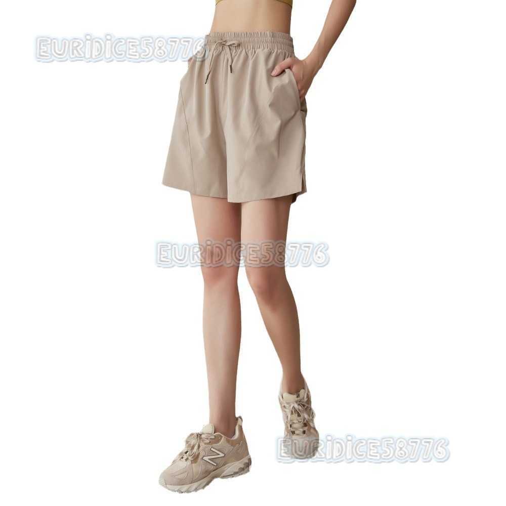 2025 Womens Sports Shorts Quickdry Summer Highwaist Loose Thin Badminton Shorts Fivepoint Yoga Fitness Midlength Shorts H250825