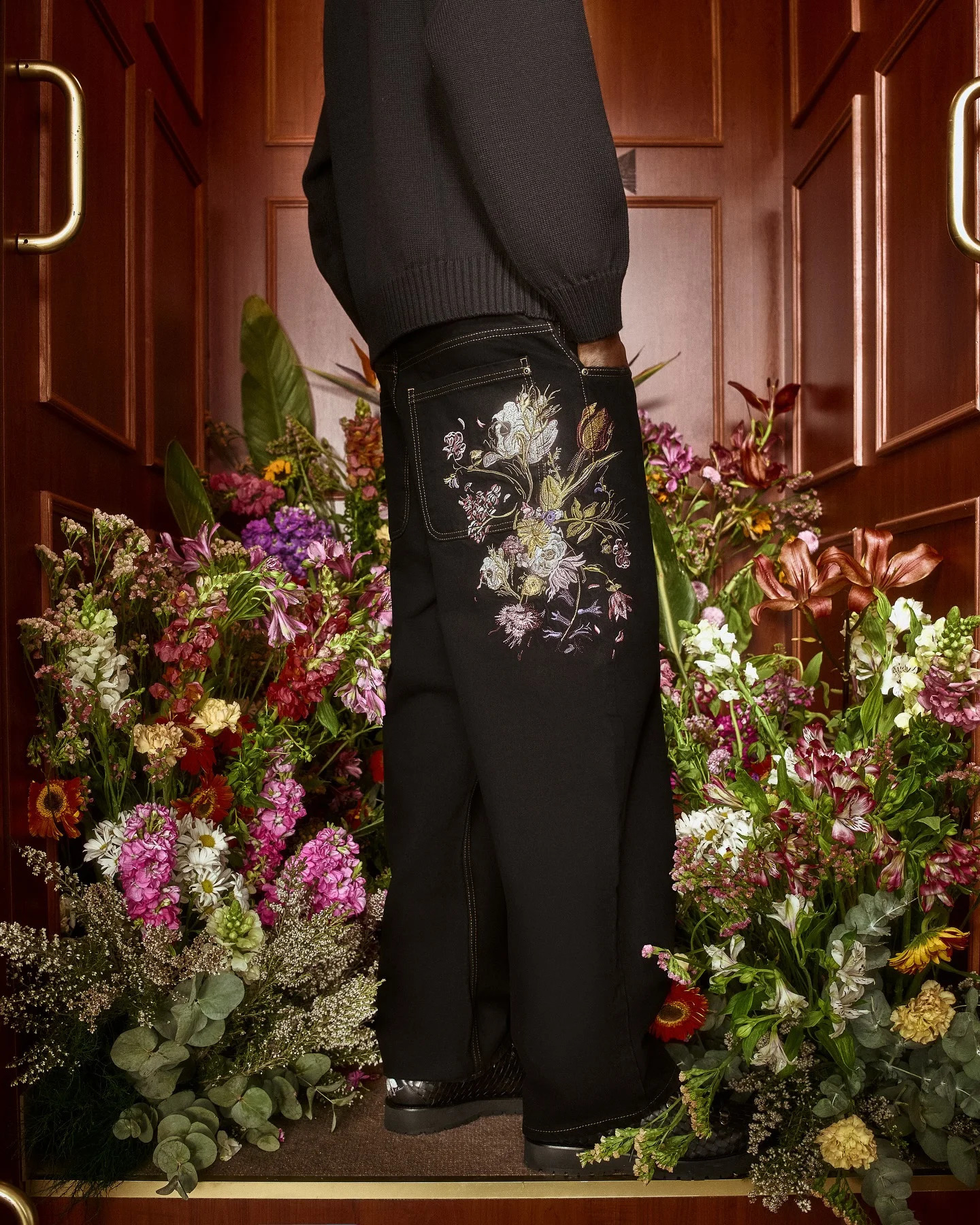 Garden of Eden Low Waist Wide Leg Jeans Vintage Hip Hop Flower Pocket Embroidery Black Baggy Denim Pants Y2k Harajuku Streetwear 250826