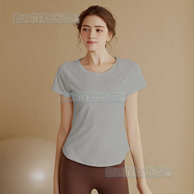 Highend Fitness Clothing for Women Quickdry Running Shirt Sports Short Sleeve Tshirt Slim Fit Yoga Wear Pilates Top H250825