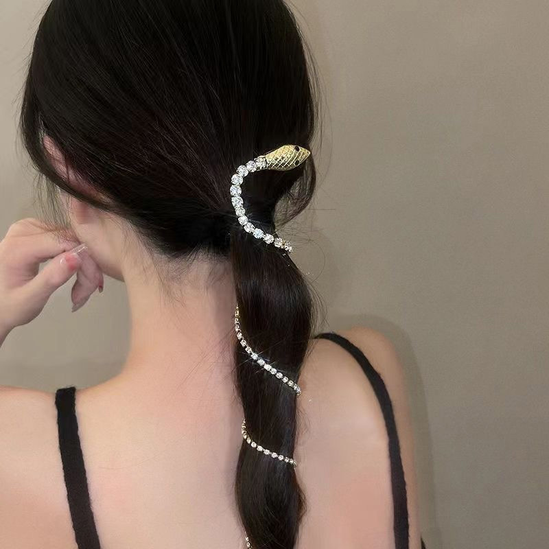 Luxury Crystal Snake Hair Clip Diamond Encrusted Statement Hairpin with Fringe Tassels for Women