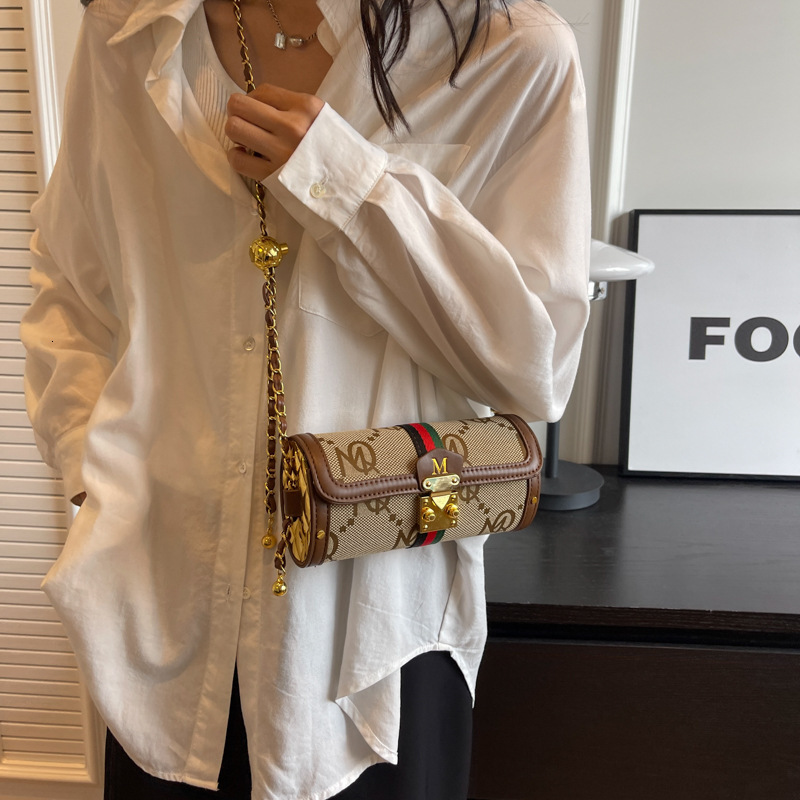 Free Shipping 2025 New Designer Bag High-end Stylish Small Bag Fashion Versatile Chain Crossbody Bag Niche Texture Shoulder Cylinder Bag