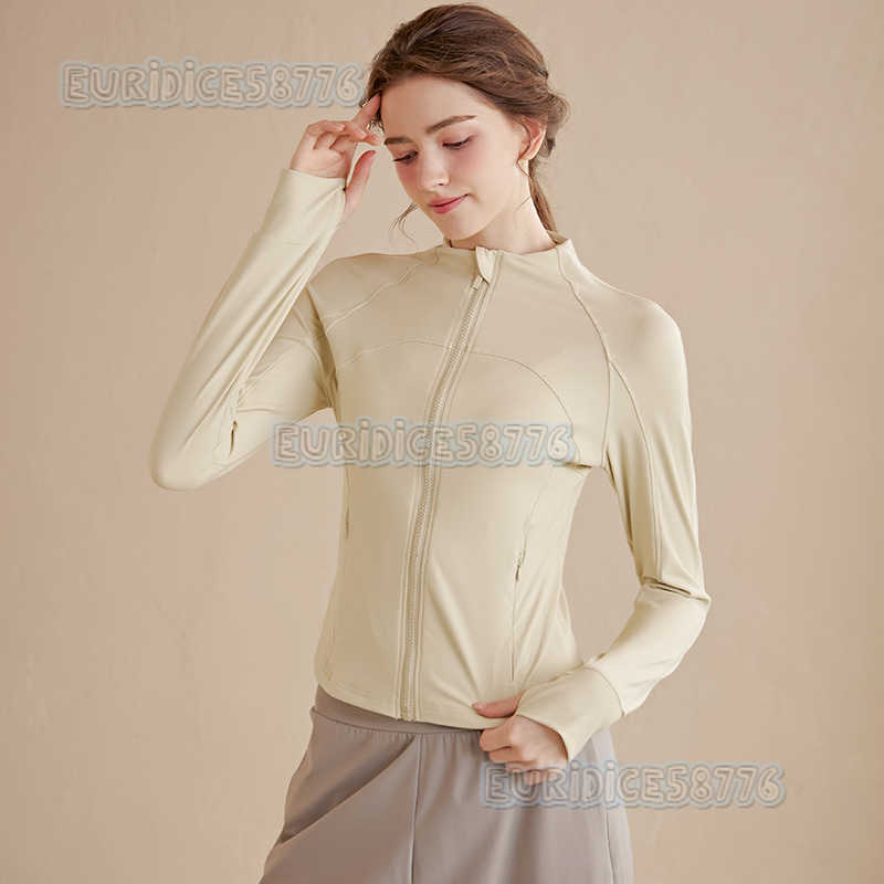 2025 New Stand Collar Zipper Yoga Jacket for Women Slim Fit Quickdry Sports Top Long Sleeve Fitness Clothing Autumn H250825