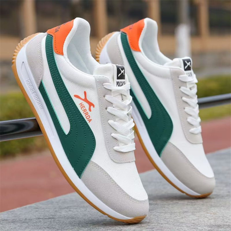 hot Free shipping designer running shoes for women men Luxury summer outdoor White black red and green designer sneakers Casual watches