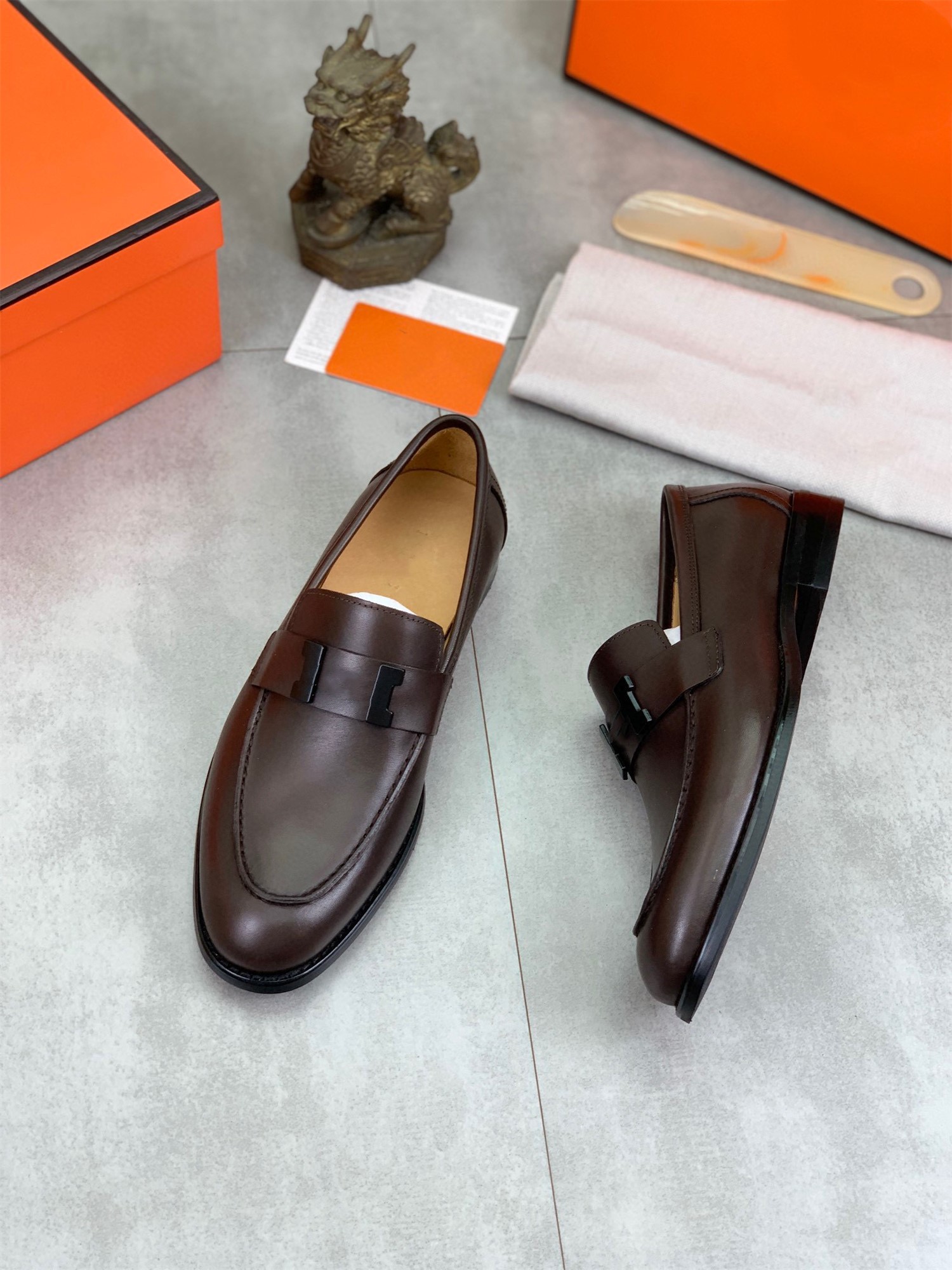 33style Mens Designer Formal Shoes Genuine Cow Leather Oxford Shoes Brown Blue Mixed Color for Men Dress Wedding Shoes Lace Up Luxury Formal Shoe