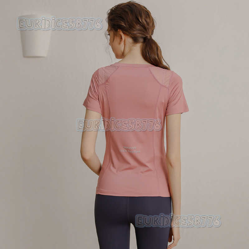 Fitness Clothes Womens Shortsleeved Tshirt Quickdrying Breathable Sports Top Running Fitness Training Tightfitting Yoga Suit Summer Thin H250825