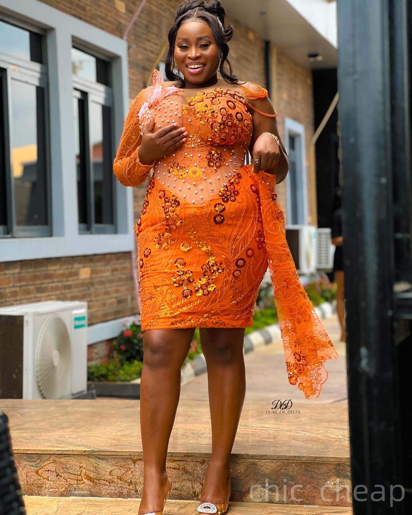 Orange Sheath Cocktail Dress Crystals Sequined Lace Sheer Neck Sparkly Short Mini Graduation Homecoming Dresses For Special Occasions Sweetheart Gowns