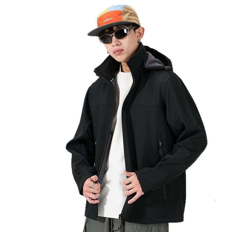 2025 Spring Autumn Outdoor Soft Shell Couple Style Waterproof Windproof Hooded Casual Sports Jacket For Men And Women