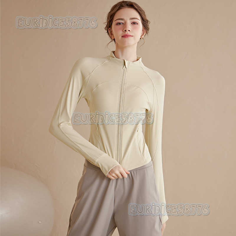 2025 New Stand Collar Zipper Yoga Jacket for Women Slim Fit Quickdry Sports Top Long Sleeve Fitness Clothing Autumn H250825