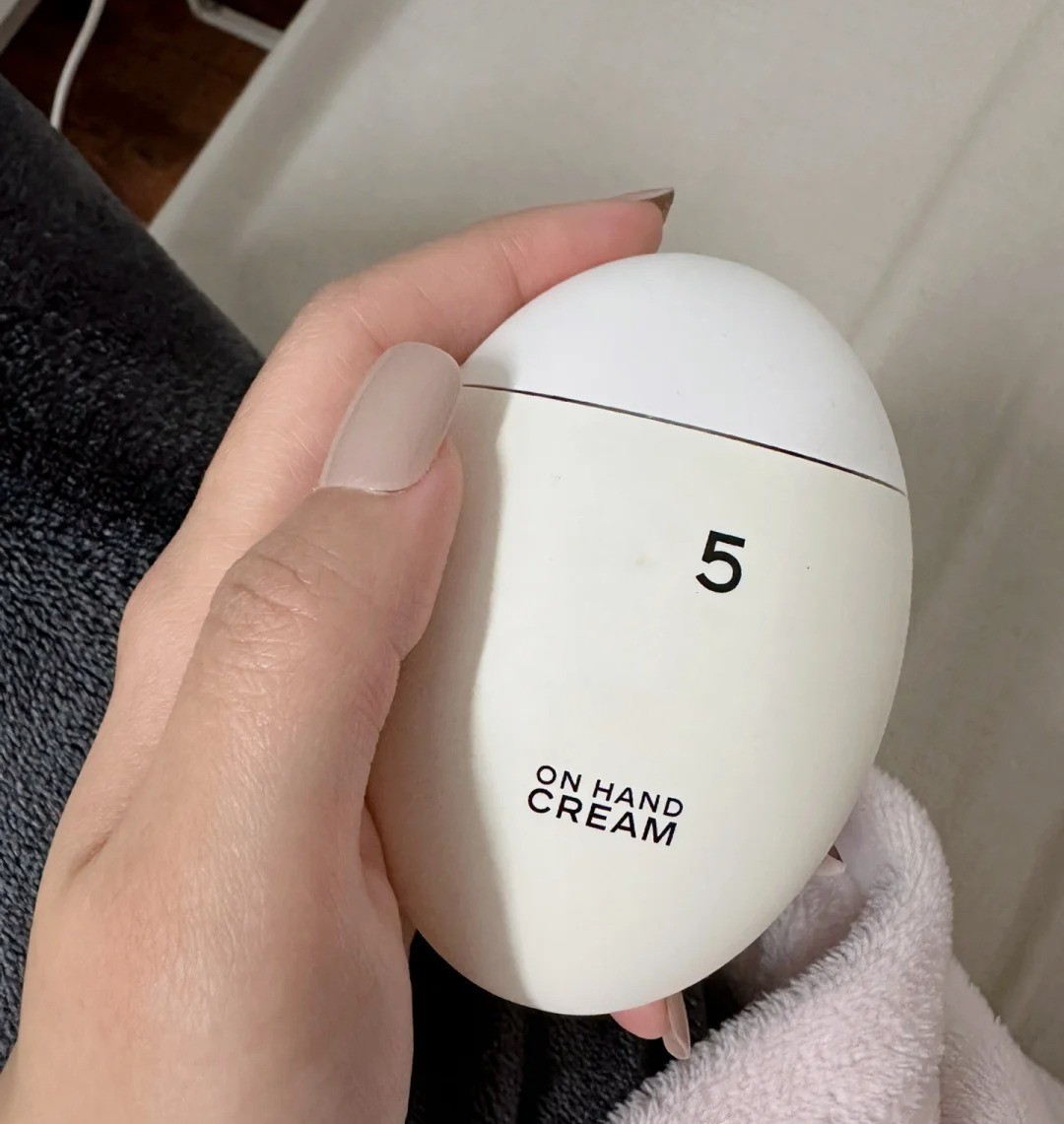 Brand Hand Cream Lotion CREME Moisturizing Nourishing Smooth Soften Brighten Creams Skin Care 50ml 1.7oz Free Shopping