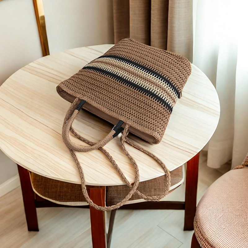 Autumn New Women s Large Capacity Straw Woven Handbag Women s New Commuter Handbag Autumn New Designer Bag Fashion Handheld Basket Woven Bag