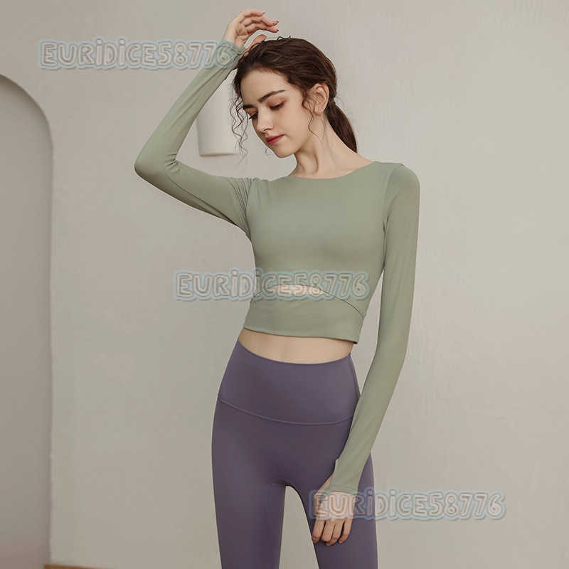 Yoga Suit with Chest Cushion Long Sleeve Sports Shirt Womens Tight Running Fitness Suit Large Size Slim Fitting Autumn and Winter Fitness Suit H250825