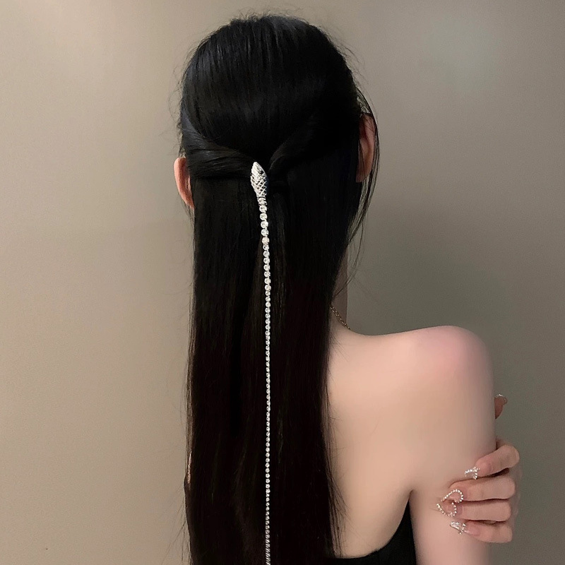 Luxury Crystal Snake Hair Clip Diamond Encrusted Statement Hairpin with Fringe Tassels for Women
