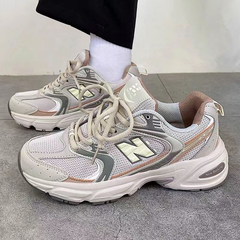 2025 Men's shoes super popular retro sports shoes student thick-soled couple running shoes