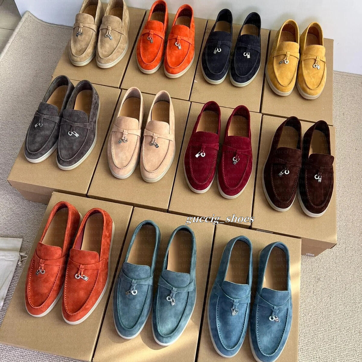Brand Loafers Summer Charms Walk Suede Tassel Flat Shoes Comfort Shoes Slip on Women Gold or Silver Metal Lock Genuine Leather Decorate Flat Mules Casual Shoes 002