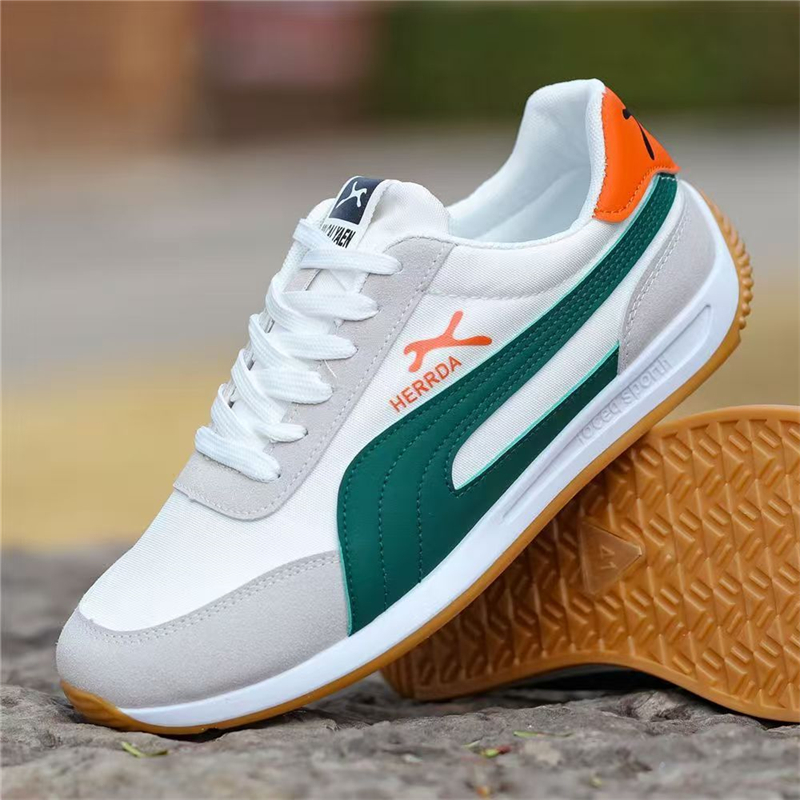 hot Free shipping designer running shoes for women men Luxury summer outdoor White black red and green designer sneakers Casual watches
