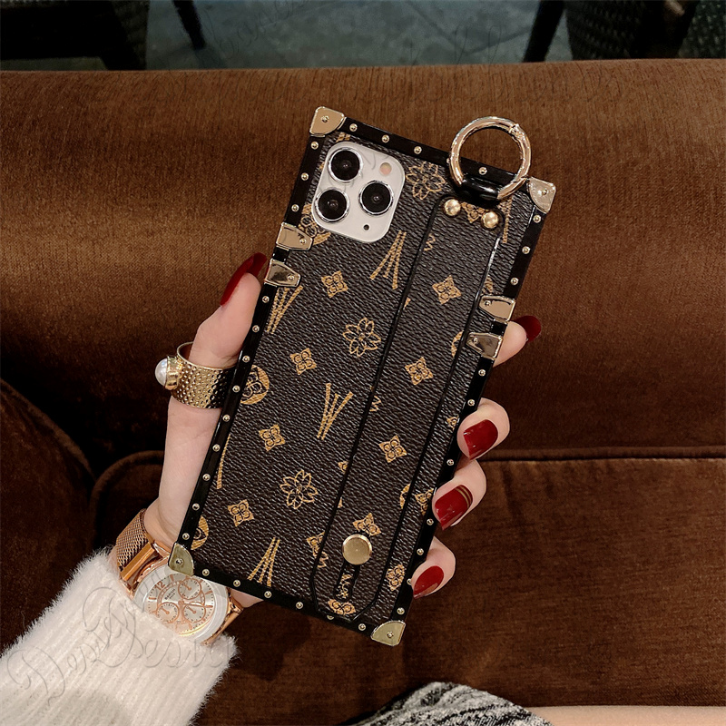 Wristband Designer Phone Case for Apple iPhone 17 Pro Max 16Plus 15 14 13 Samsung S25 Ultra S24 Note 20 Luxury PU Leather ring holder stand Floral Pri