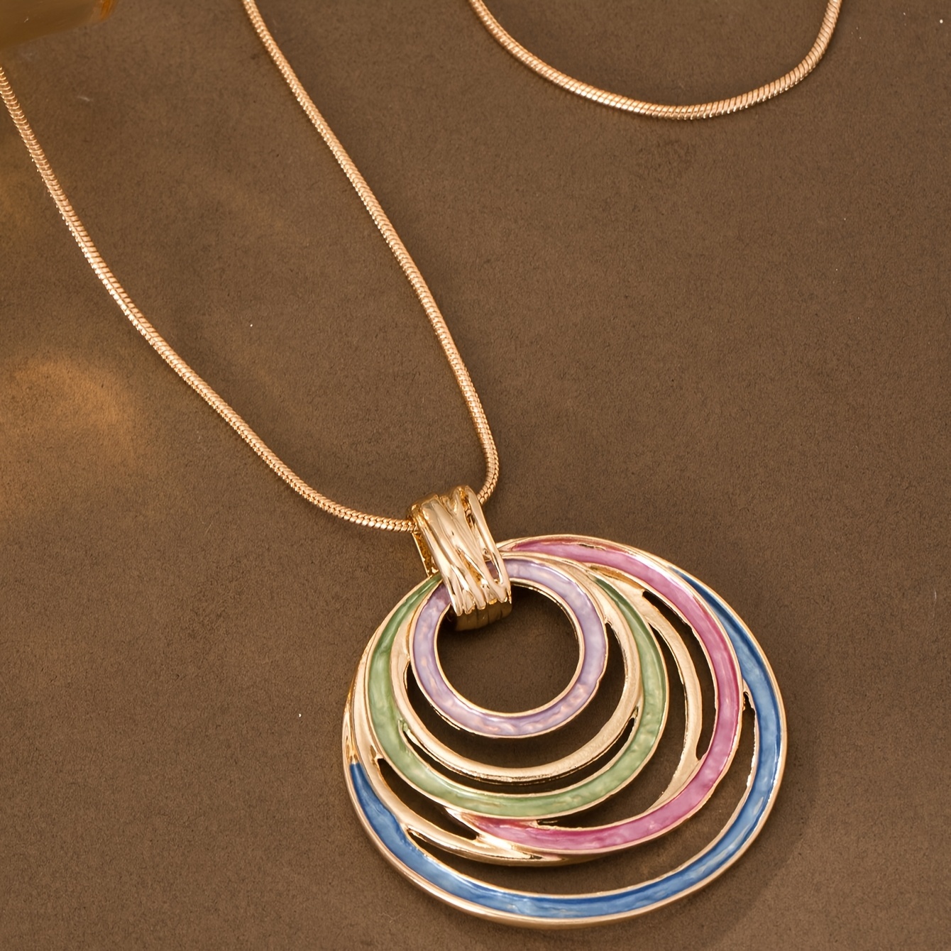 A Women's Pendant Zinc Alloy Enamel Necklace Adjustable Geometric Round Hollow Bohemian Daily Vacation Elegant Personality Creative High-end Jewe