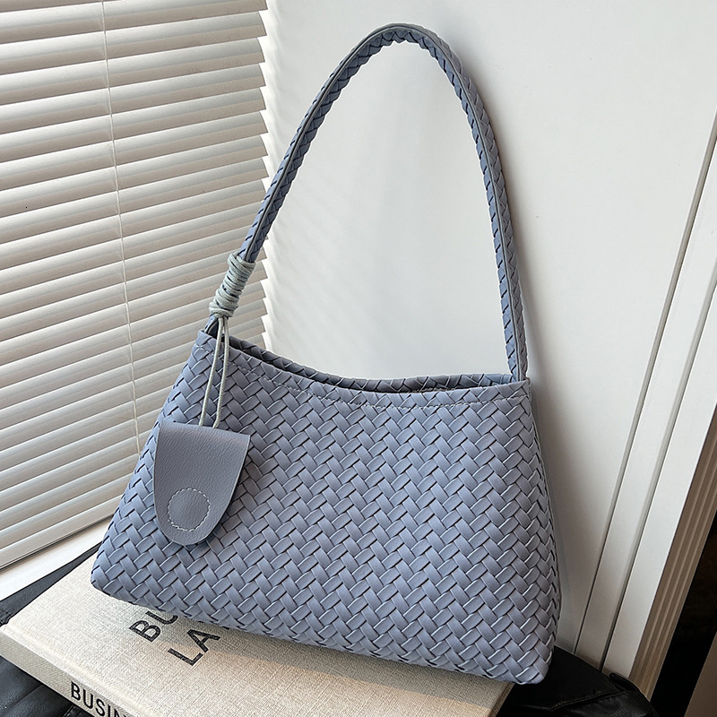 Autumn New Women s Shoulder Bag Women s Hand Woven Armpit Bag Fashionable Casual Handbag Large Capacity French Niche Woven Armpit Bag Autumn New Desig