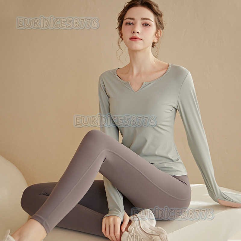 Yoga Shirt with Chest Pads for Women Slim Fit Long Sleeve Professional Pilates Training Fitness Top for Autumn H250825